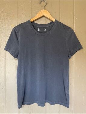 Rowan Tyler Slub Crew Neck Tee in faded Black Size M